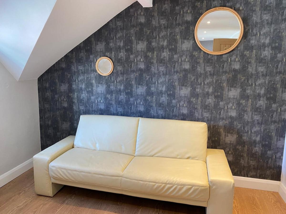 4 Bed Home Portrush Town Centre Extérieur photo